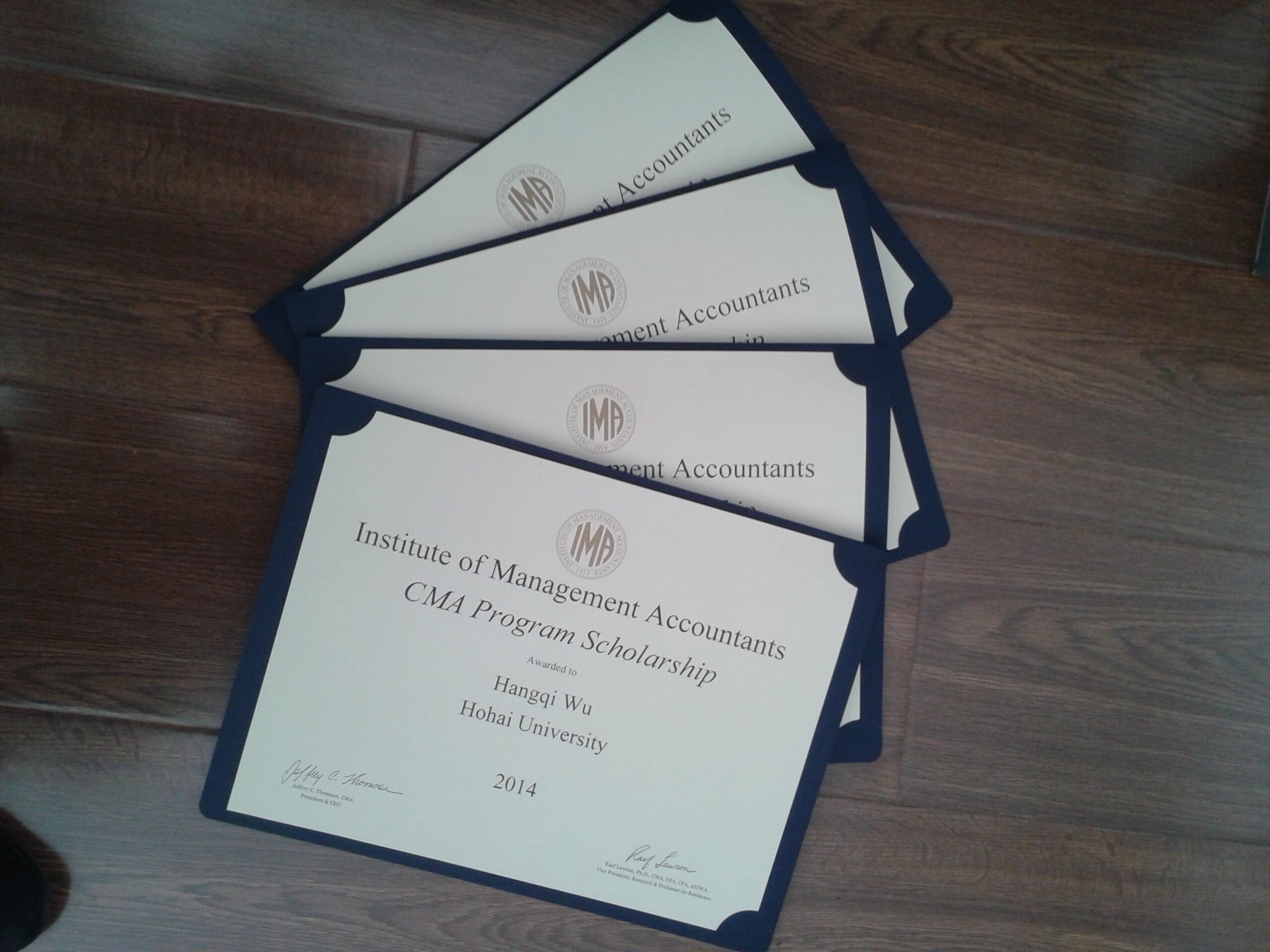 商学院吴杭琪等7位学生获得2013-2014年度cma奖学金